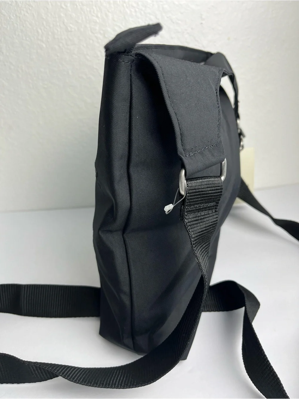 N/A sleek black